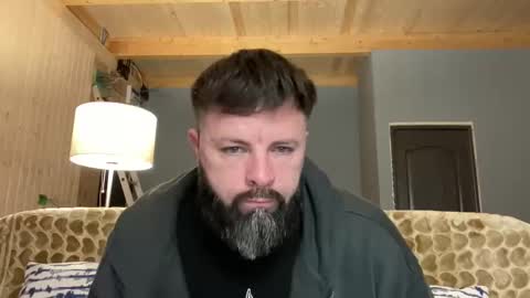 Jhonny online show from 10/24/25, 03:14