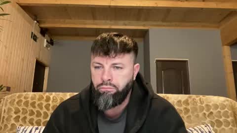 Jhonny online show from 11/25/25, 04:12