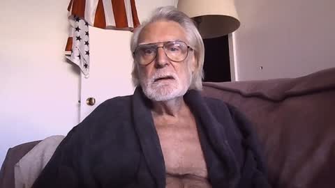 AlphaUniform online show from 02/01/25, 02:13