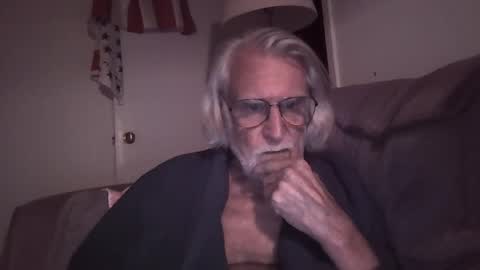 AlphaUniform online show from 10/11/25, 04:12