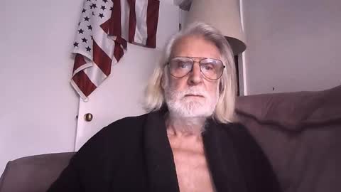 AlphaUniform online show from 02/22/26, 05:33