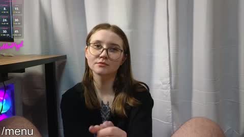 Snapshot of alpugh chatting on 02/10/25, 09:15 Woland  Alice Pugh online show from 02/10/25, 09:15