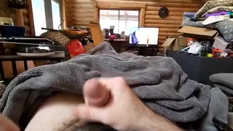 Snapshot of alrichough4 chatting on 12/25/24, 06:41 Alric online show from 12/25/24, 06:41