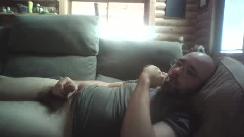 Snapshot of alrichough4 chatting on 02/19/25, 07:05 Alric online show from 02/19/25, 07:05