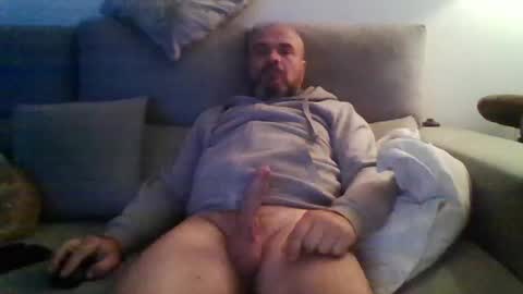 Snapshot of alsi72 chatting on 12/13/25, 11:32 alsi72 online show from 12/13/25, 11:32