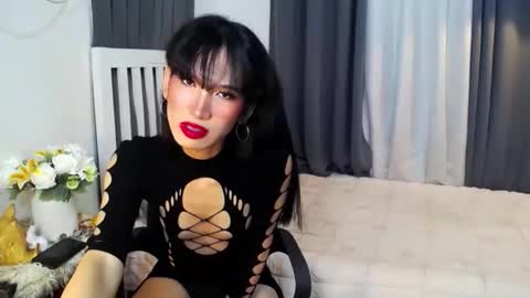 Snapshot of althea_fox chatting on 10/07/25, 08:00 althea online show from 10/07/25, 08:00