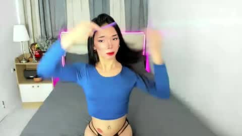 Andrea online show from 02/05/25, 03:20