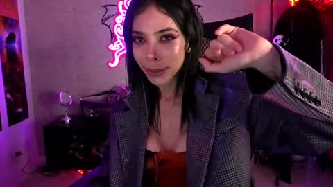 Snapshot of altsofie chatting on 02/05/25, 03:13 Sofie Kimino online show from 02/05/25, 03:13