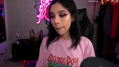 Snapshot of altsofie chatting on 02/13/25, 02:45 Sofie Kimino online show from 02/13/25, 02:45