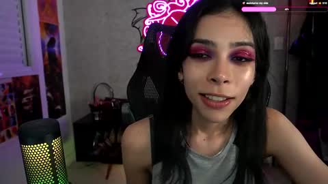 Snapshot of altsofie chatting on 03/06/25, 04:08 Sofie Kimino online show from 03/06/25, 04:08