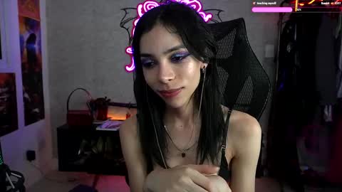 Snapshot of altsofie chatting on 03/09/25, 06:06 Sofie Kimino online show from 03/09/25, 06:06