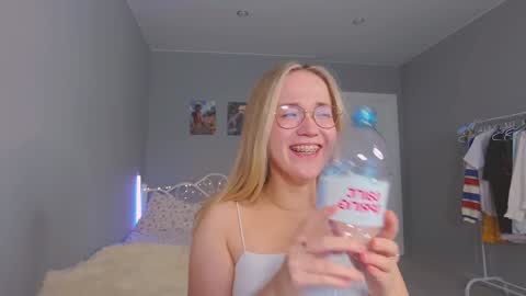 Amelia NEXT STREAM  online show from 12/07/24, 08:05