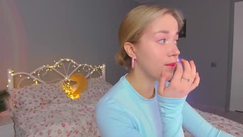 Amelia NEXT STREAM  online show from 01/12/25, 01:48