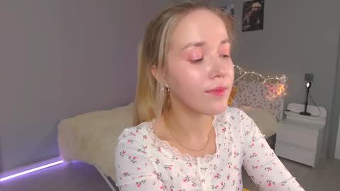 Amelia NEXT STREAM  online show from 01/15/25, 05:15