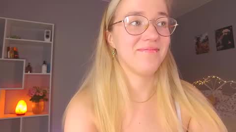 Amelia NEXT STREAM  online show from 02/25/25, 08:09