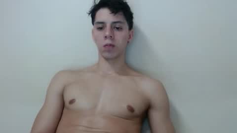 Snapshot of alvarodancer chatting on 02/07/26, 01:04 alvarodancer online show from 02/07/26, 01:04