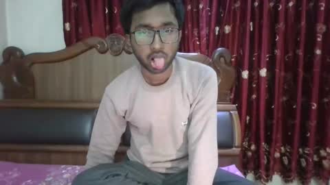 Snapshot of alvin_miler chatting on 12/31/24, 09:39 alvin miler online show from 12/31/24, 09:39