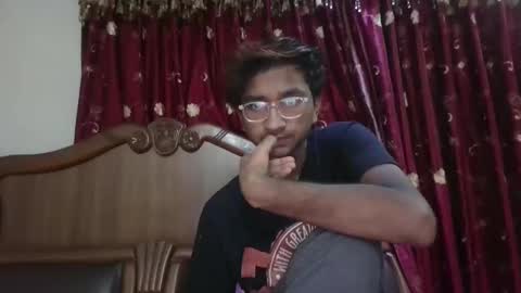 Snapshot of alvin_miler chatting on 10/05/25, 11:57 alvin miler online show from 10/05/25, 11:57