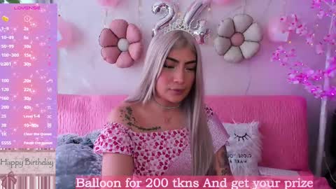 Snapshot of alwayslovely_mango chatting on 10/04/25, 07:23 Tell me Lorens online show from 10/04/25, 07:23