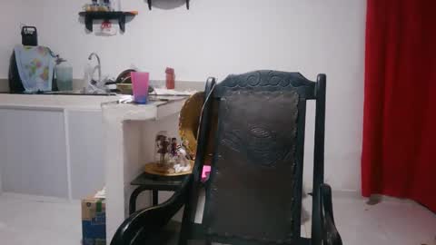 analia online show from 11/24/25, 03:28