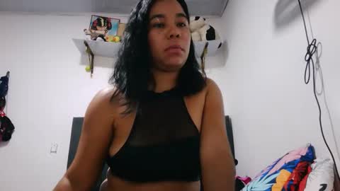 analia online show from 02/15/26, 02:19