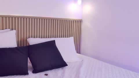 aly_leee online show from 03/26/26, 06:02