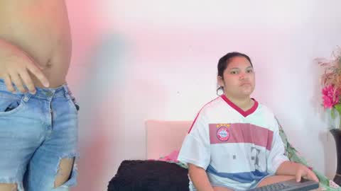 Snapshot of aly_n_sebas chatting on 07/11/26, 02:58 aly_n_sebas online show from 07/11/26, 02:58