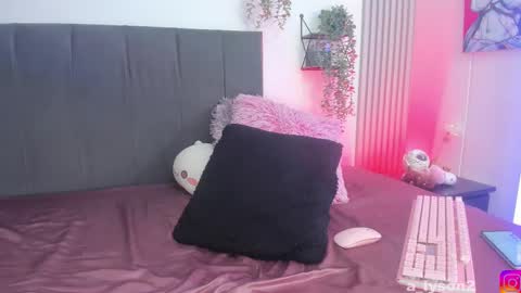 Snapshot of aly_nucita_2 chatting on 02/12/25, 05:37 Im back 3 follow me on instagram  na misuan online show from 02/12/25, 05:37