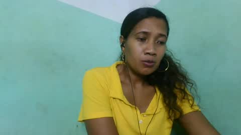 Snapshot of alyahtah chatting on 06/20/26, 06:11 alyahtah online show from 06/20/26, 06:11