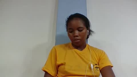 alydie7 online show from 04/19/26, 06:10