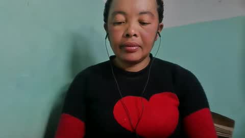alypierette online show from 06/09/26, 05:35
