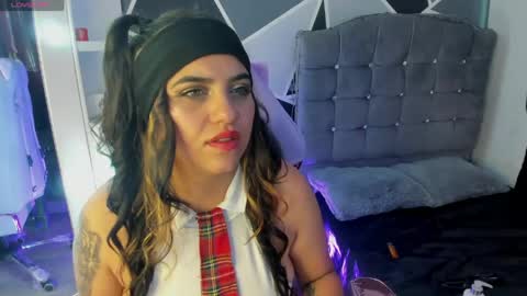 Snapshot of alysa_magic chatting on 05/14/26, 07:20 alysa magic online show from 05/14/26, 07:20