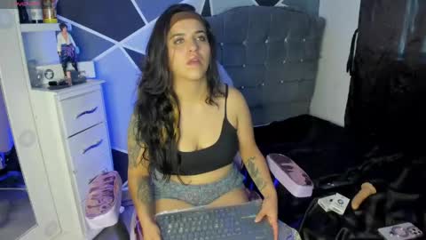 Snapshot of alysa_magic chatting on 06/01/26, 05:36 alysa magic online show from 06/01/26, 05:36