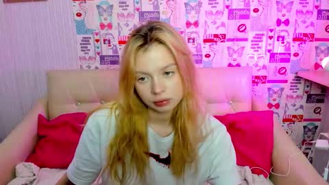 Alysa   7GMT  online show from 12/05/25, 06:59