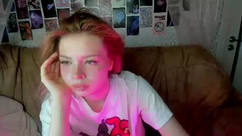 Snapshot of alysameow chatting on 06/11/26, 10:02 Alysa 7GMT online show from 06/11/26, 10:02