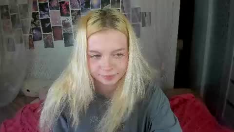 Snapshot of alysameow chatting on 08/03/26, 02:32 Alysa 7GMT online show from 08/03/26, 02:32