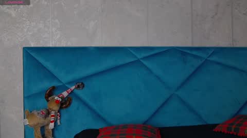 Snapshot of alyseruss chatting on 02/04/25, 06:17 Alyse online show from 02/04/25, 06:17