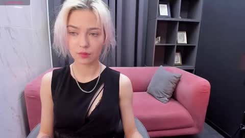 Snapshot of alysiasun chatting on 10/03/25, 02:03 Alysia online show from 10/03/25, 02:03