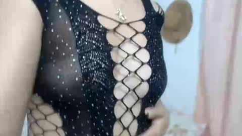 Snapshot of alyson0001 chatting on 02/05/25, 09:40 allyson online show from 02/05/25, 09:40