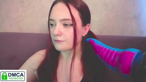 Snapshot of alyssa__scarlet chatting on 03/11/25, 09:56 Alyssa online show from 03/11/25, 09:56