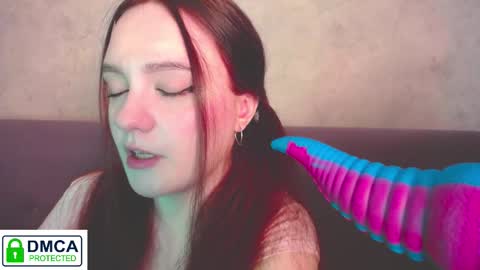 Snapshot of alyssa__scarlet chatting on 10/31/25, 09:43 Alyssa online show from 10/31/25, 09:43