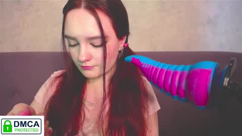 Snapshot of alyssa__scarlet chatting on 11/06/25, 08:26 Alyssa online show from 11/06/25, 08:26