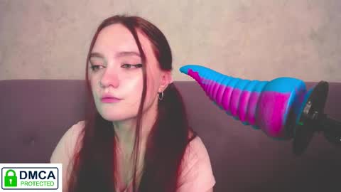 Snapshot of alyssa__scarlet chatting on 11/19/25, 03:39 Alyssa online show from 11/19/25, 03:39