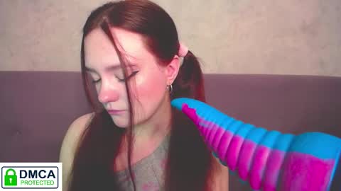 Snapshot of alyssa__scarlet chatting on 11/20/25, 04:12 Alyssa online show from 11/20/25, 04:12