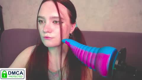 Snapshot of alyssa__scarlet chatting on 11/21/25, 03:38 Alyssa online show from 11/21/25, 03:38