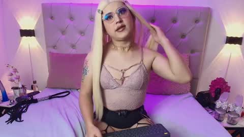 alyssaa_hunter online show from 03/06/25, 01:27