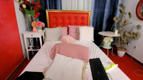 Alyssa online show from 10/25/25, 04:53