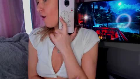 Snapshot of alyssensual chatting on 03/07/25, 08:56 Alyssa I will be online December 2 at 2000 UTC online show from 03/07/25, 08:56