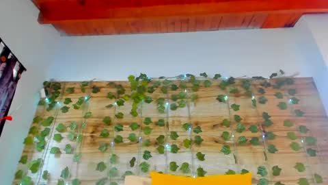 alyssia online show from 03/04/25, 04:09