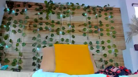 alyssia online show from 03/12/25, 12:57